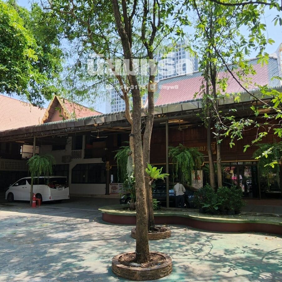 พวงหรีดวัดนาคปรก