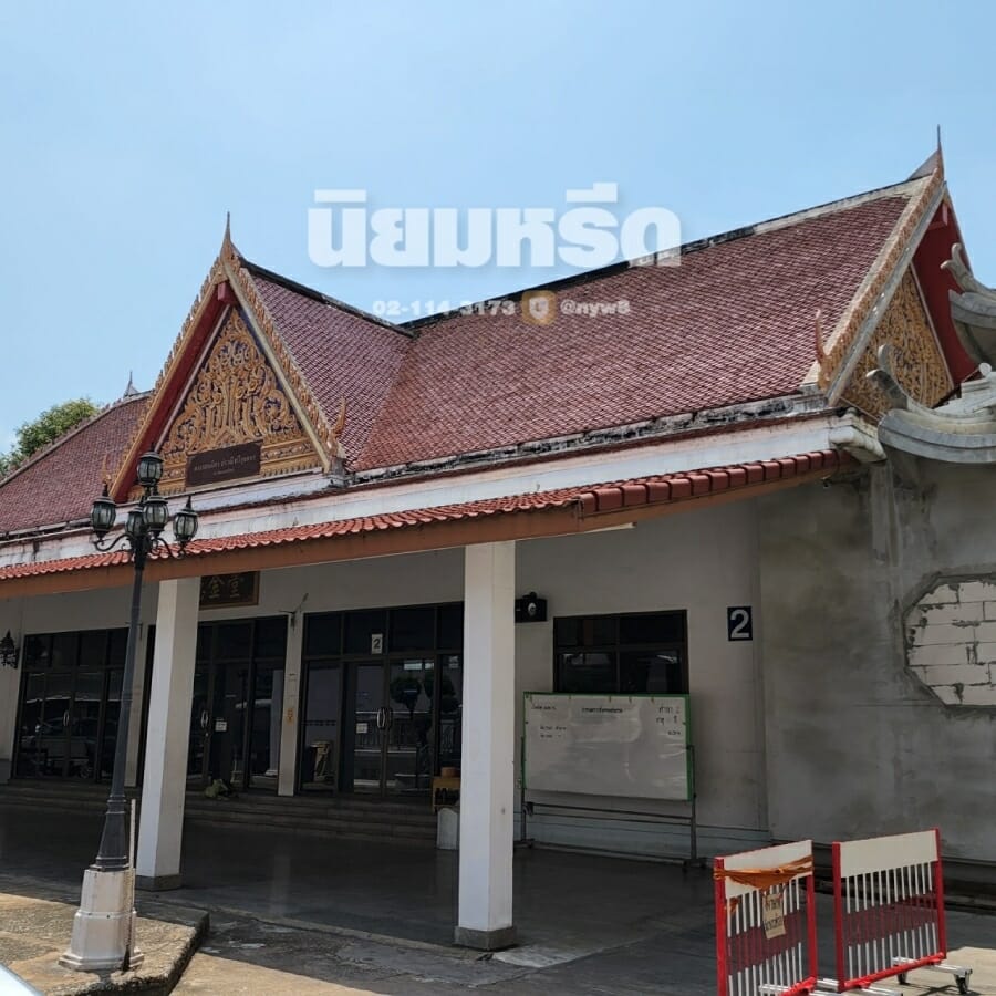 พวงหรีดวัดมหาพฤฒาราม