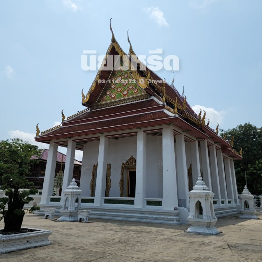 พวงหรีดวัดหนัง