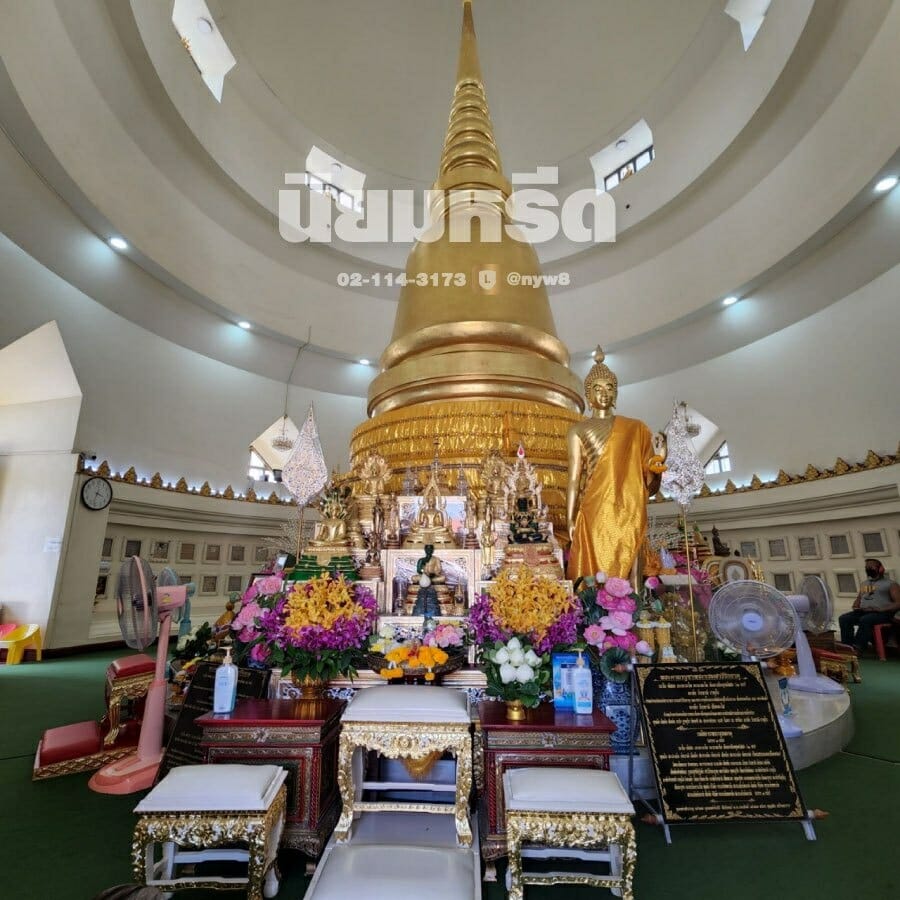 พวงหรีดวัดพระศรีมหาธาตุ