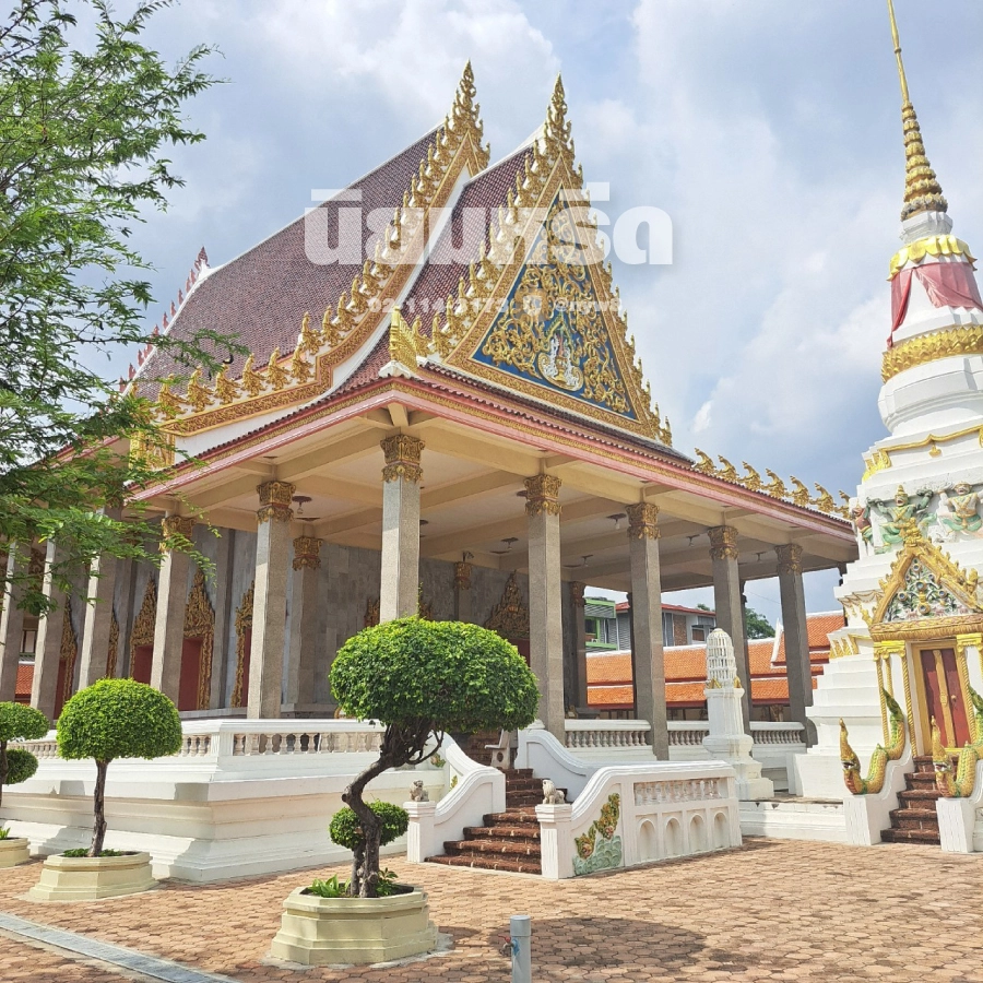 พวงหรีดวัดในสองวิหาร