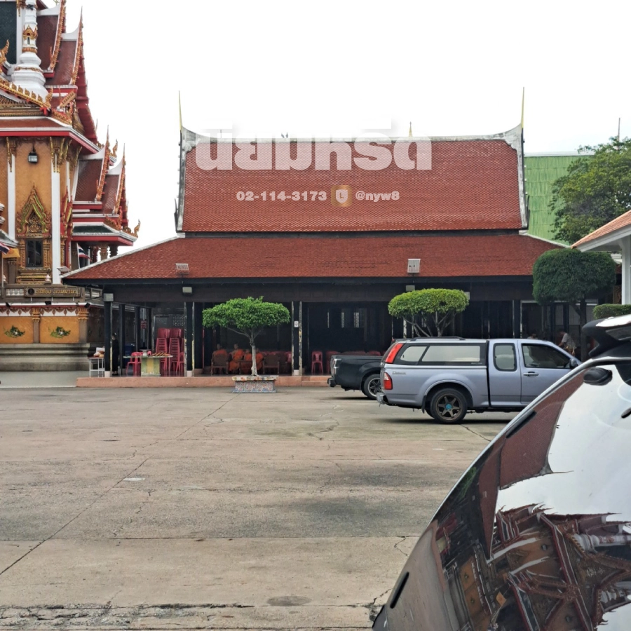 พวงหรีดวัดในสองวิหาร