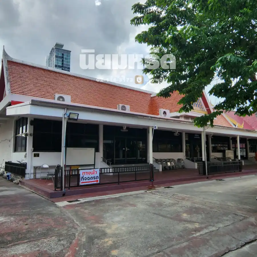 พวงหรีดวัดอาวุธวิกสิตาราม